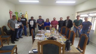 CÂMARA MUNICIPAL REALIZA REUNIÃO PARA DISCUSSÃO DA LEI QUE INSTITUI O SERVIÇO DE INSPEÇÃO MUNICIPAL- SIM. 